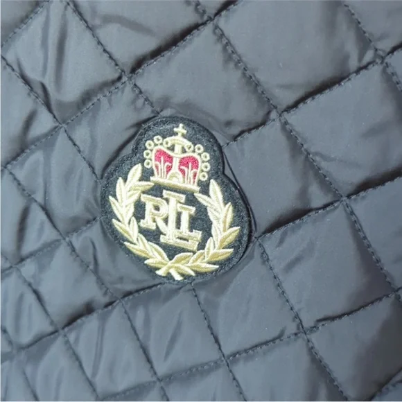 Ralph Lauren Crest Patch Quilted Vest - Picture 3 of 9